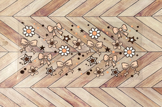 Neutral bows and flowers
