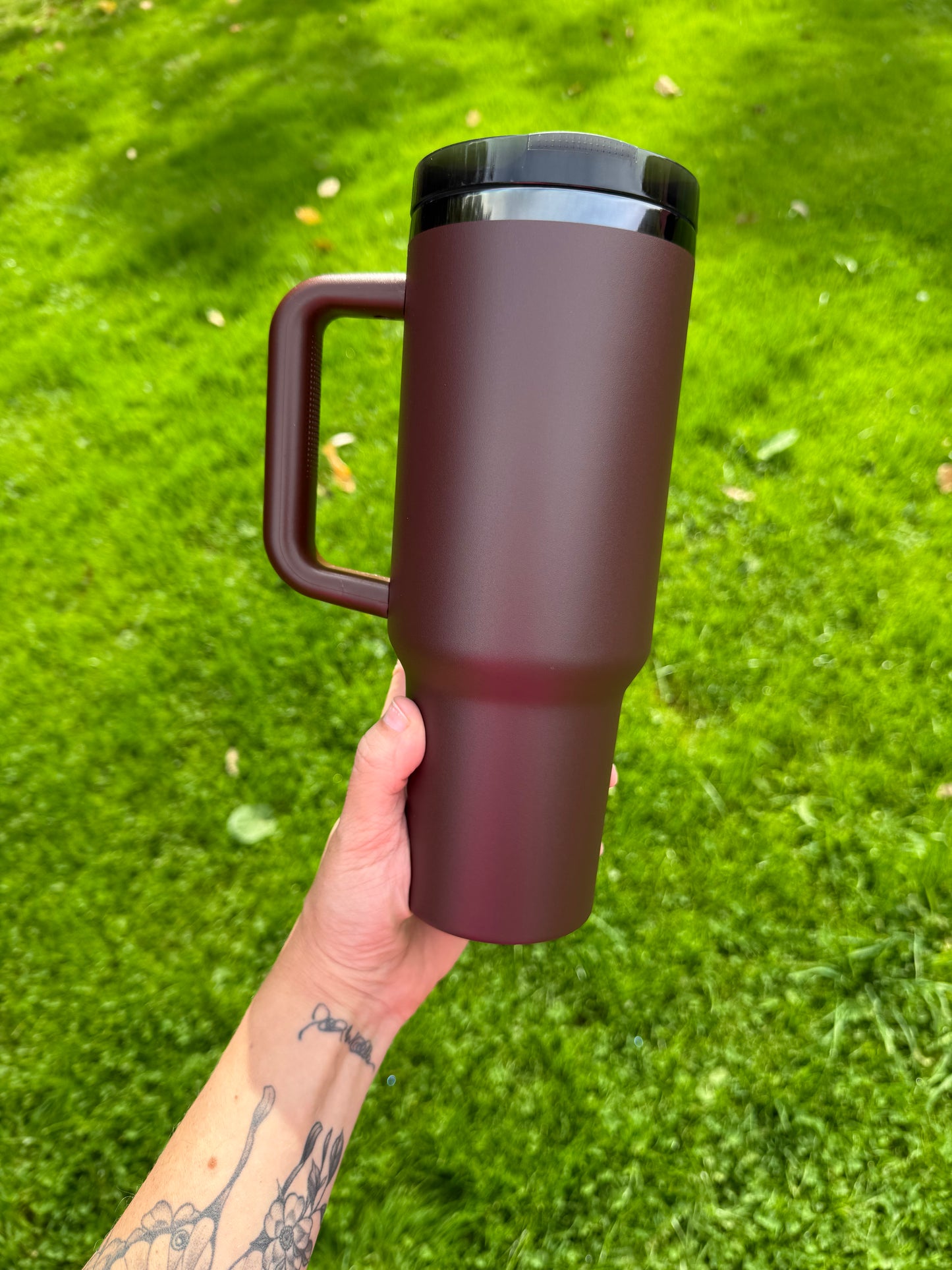 40oz flip top - black lip